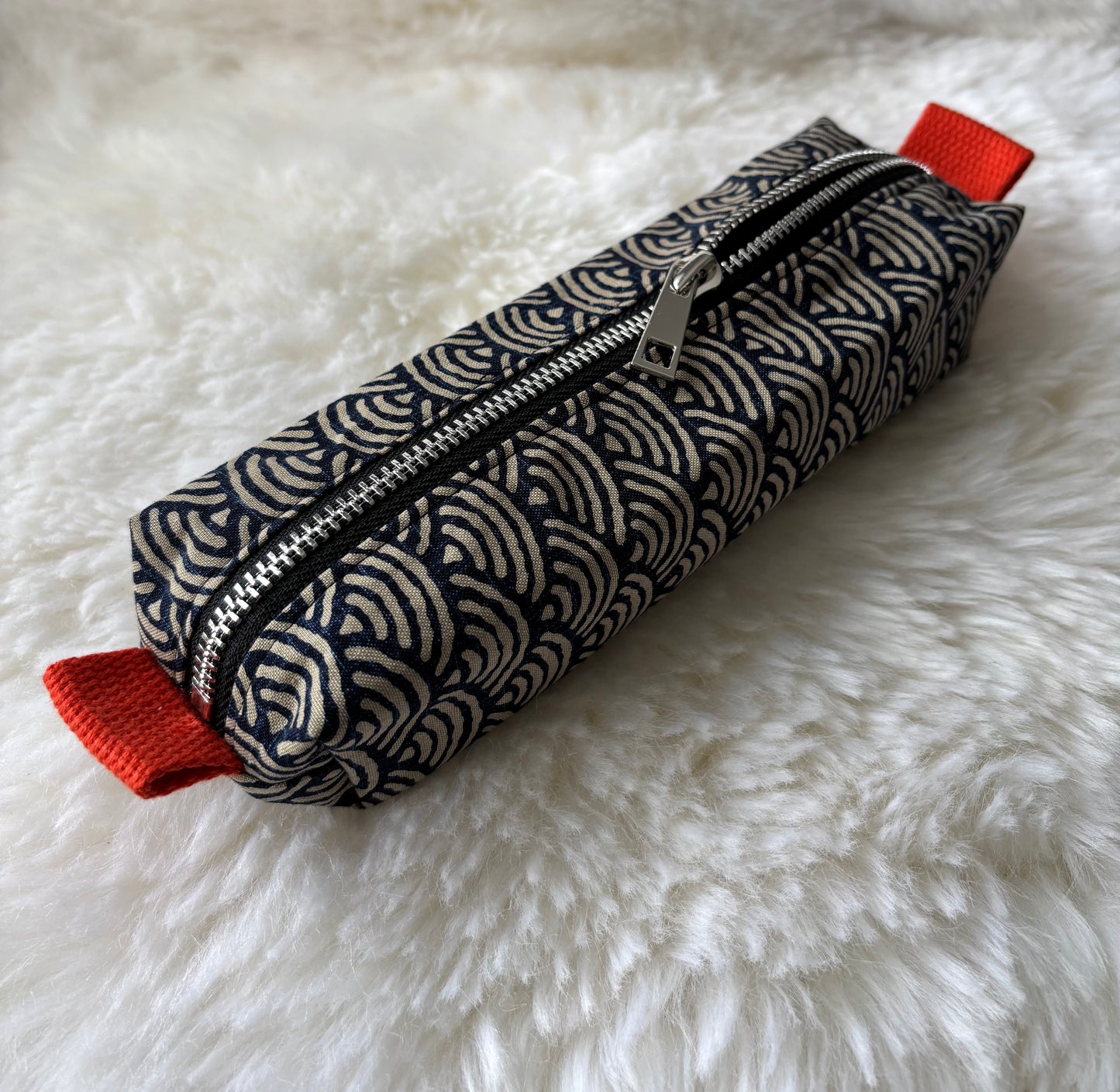 Trousse (modèle arc en ciel)