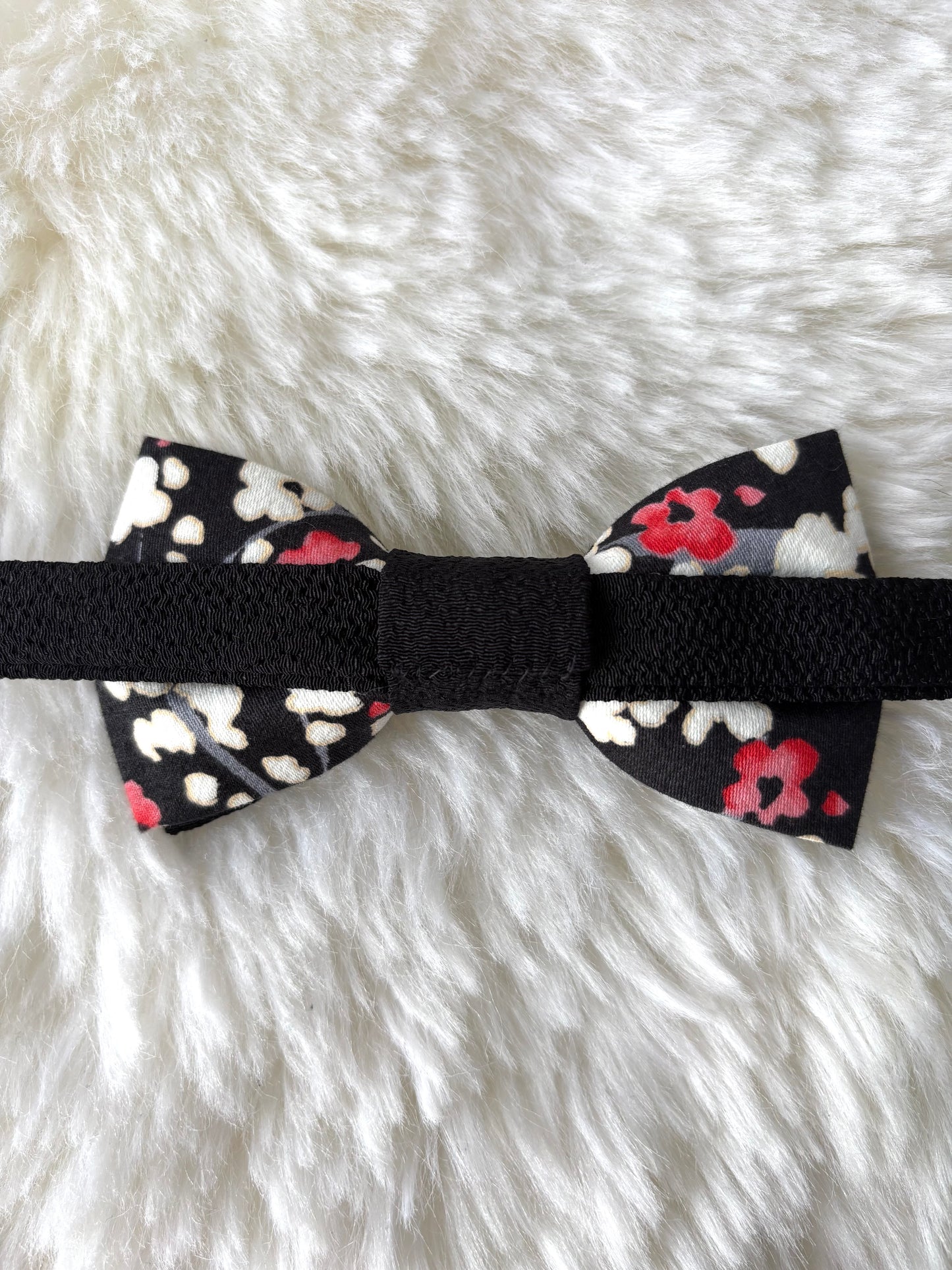 Nœud papillon (modèle cerisier 1)